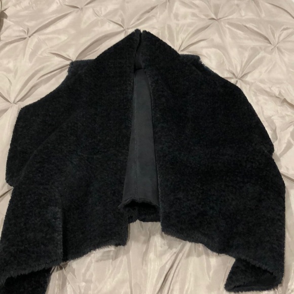 💸⬇️ Calvin Klein suede/shearling reverse vest - Picture 2 of 3